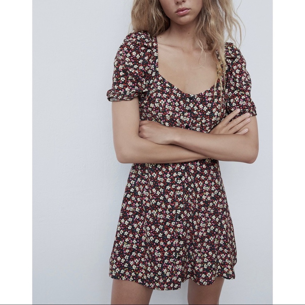 Zara Floral Mini Dress 🌸